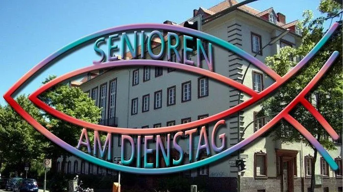 Christliches Fischsymbol über Gebäude: "Senioren am Dienstag".